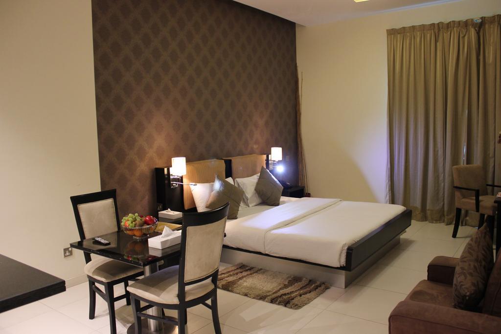 Royal Ascot Hotel Apartment - Kirklees 2 Dubaj Kültér fotó